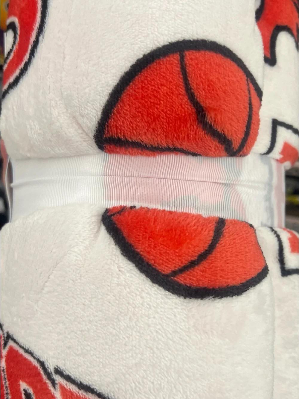 DISNEY HIGH SCHOOL MUSICAL THROW. BRAND NEW. 50 inch x 70 inch.
